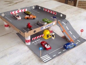 jucarii din cutii de carton